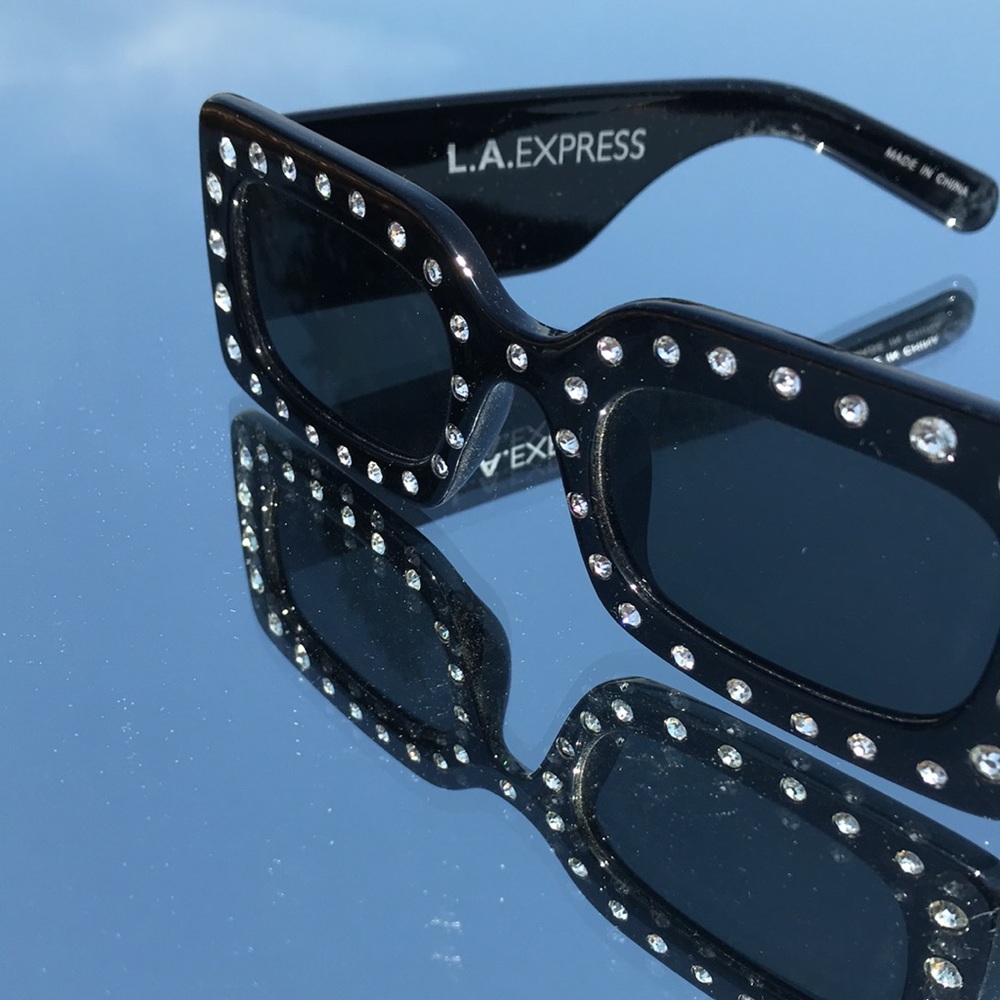 Sunglasses - Picture 2 of 4